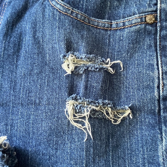 Levi’s High Waisted Shorts DIY - Picture 7 of 7